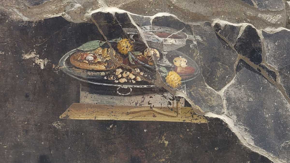 Immagine di Chi sbuca dal calzone