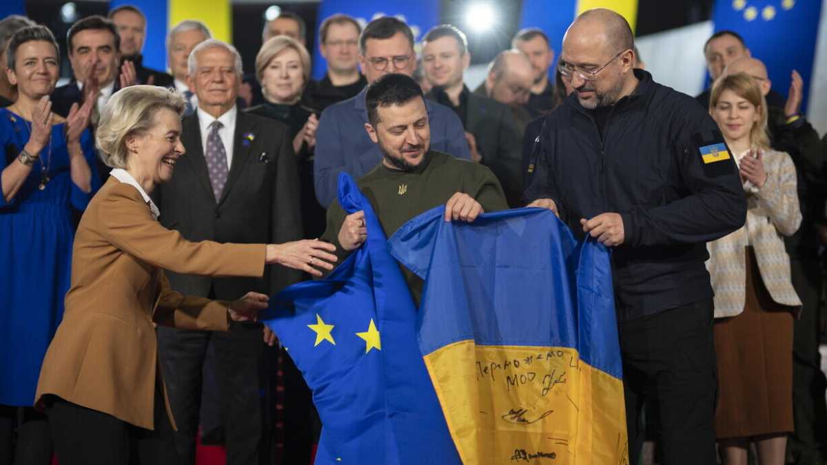 Immagine di La guerra sta incrinando il potere russo, dice l’Ue, che va rapida sul sostegno a Kyiv