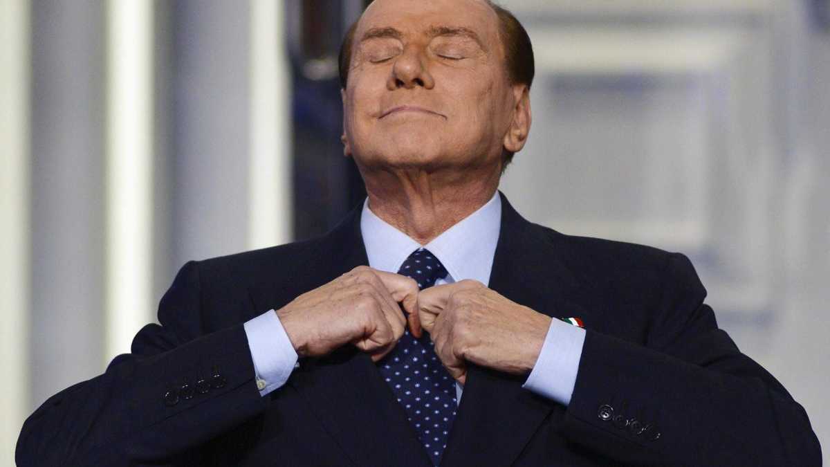 Immagine di Le cravatte del Cav. Parla il sarto “ufficiale” Damiano Presta: “Boom di richieste dopo la morte”