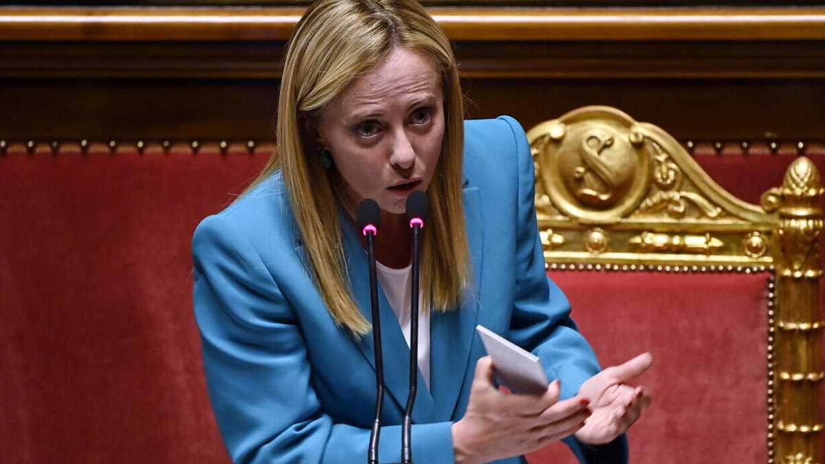 Immagine di Fratelli di Draghi o d’Italia? Dalle nomine ai migranti, i bagni di realtà di Meloni sono uno spasso