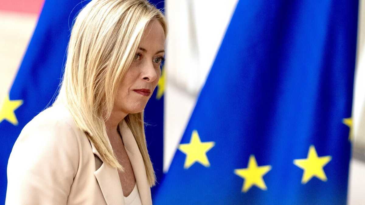 Immagine di L’interesse nazionale non è compatibile con le alleanze con i nazionalisti: viva la Meloni anti orbaniana