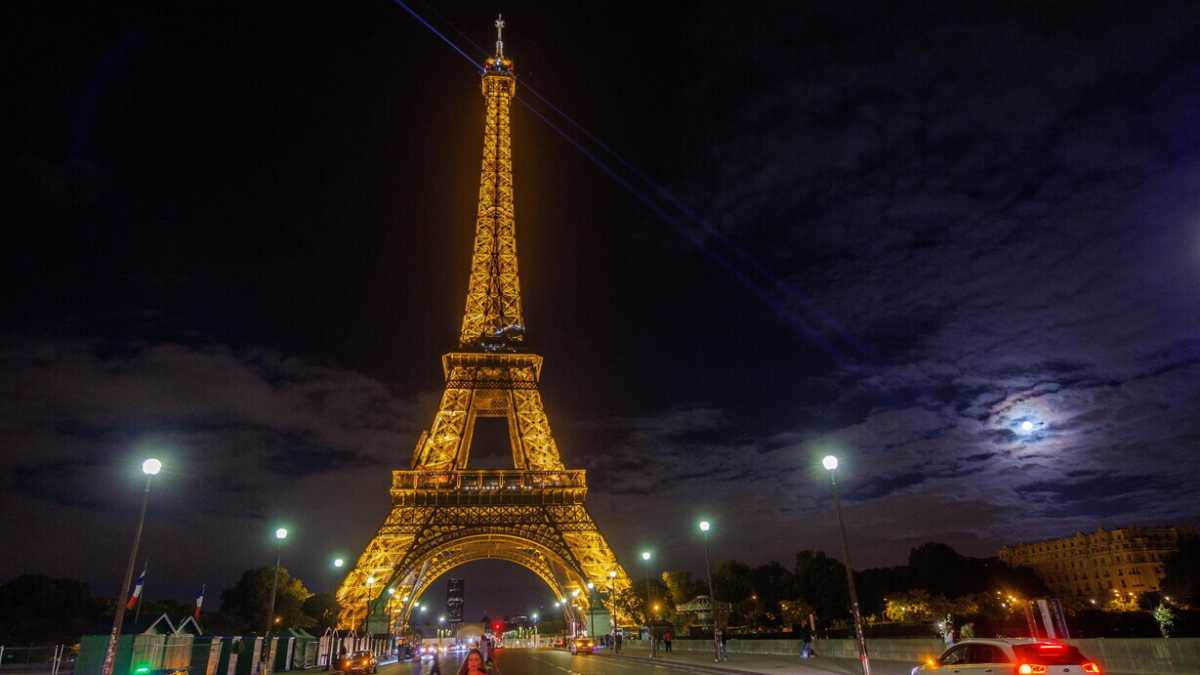 Immagine di La rivoluzione francese 2.0 comincia a calare d’intensità