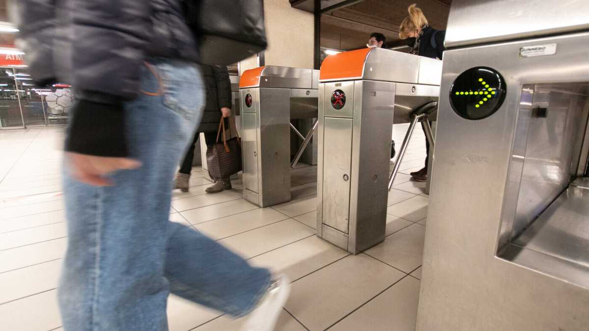 Immagine di Ops, la linea rosa. Cosa non torna nel progetto per la sesta metro di Milano