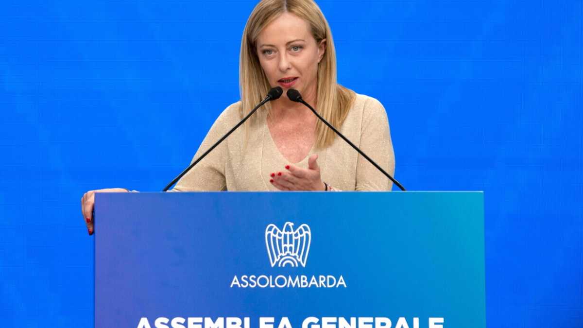 Immagine di Le esportazioni e gli acquisti arretrano. Per Meloni è ora di una svolta