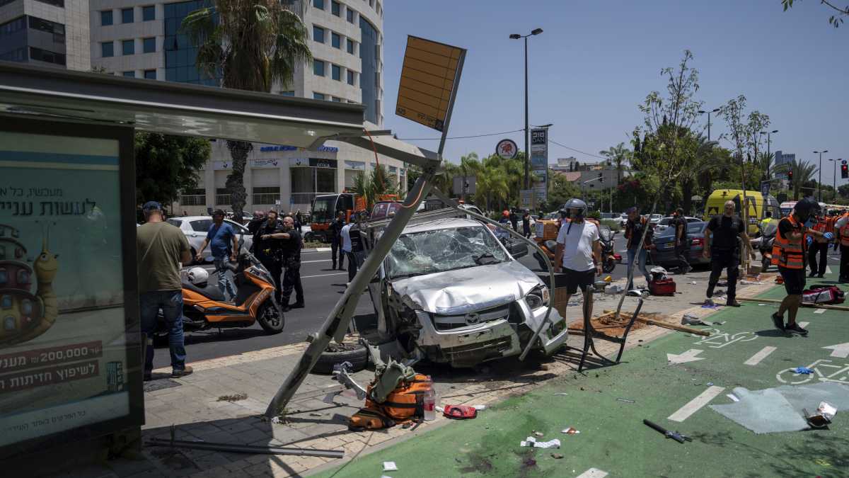 Immagine di Attentato a Tel Aviv: i terroristi palestinesi rispondono all'operazione di Israele a Jenin