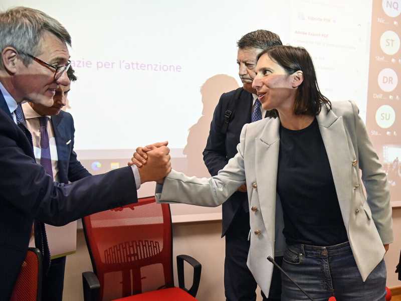 Schlein e il metodo Landini: ecco la piattaforma sul lavoro per unire la sinistra