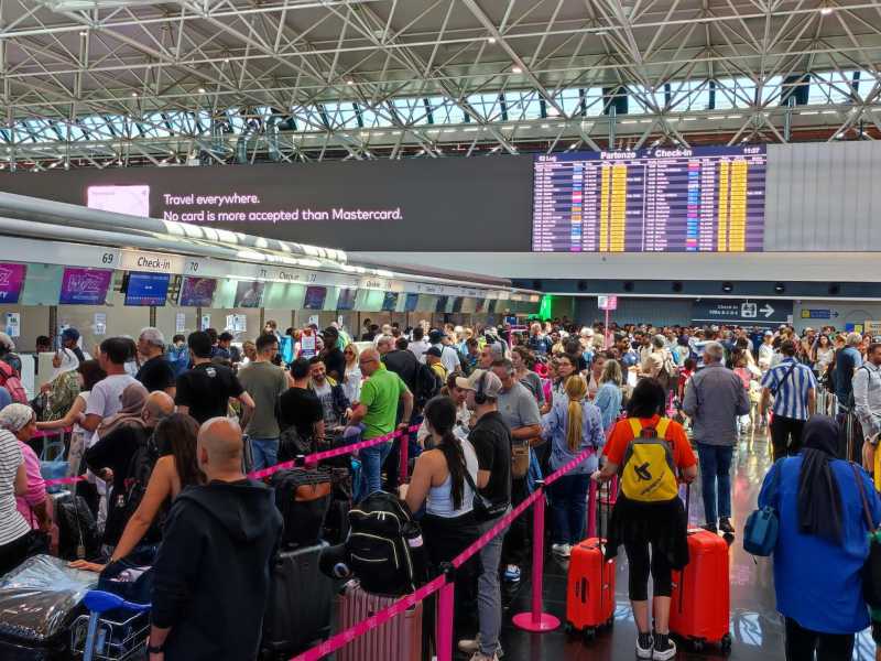 &nbsp;L'aeroporto di Roma la prima domenica di luglio. Foto LaPresse