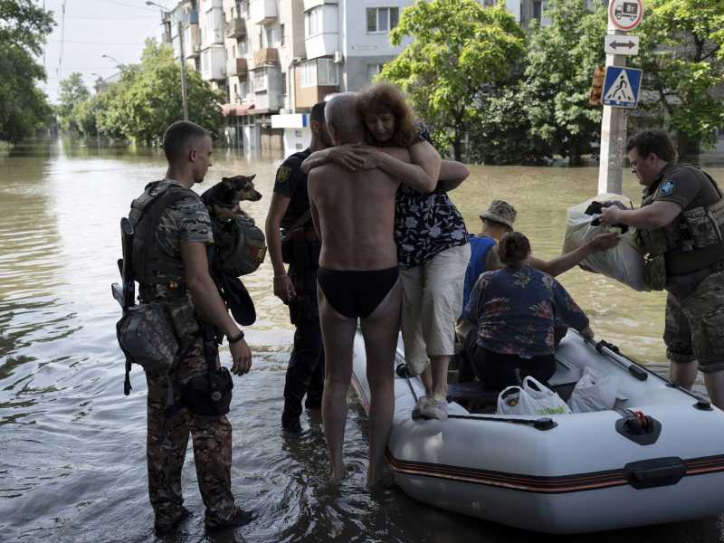 Gli alluvionati nell’Ucraina libera temono per i dispersi nelle zone occupate che i russi non cercano