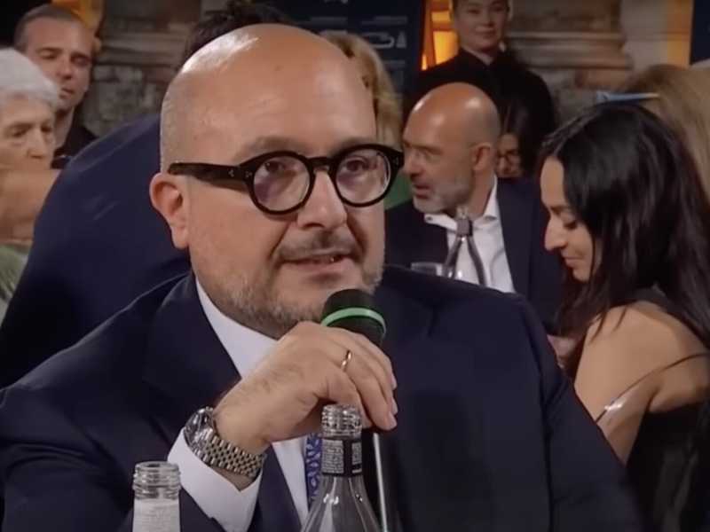 Foto dal Canale YouTube di Letture Metropolitane 