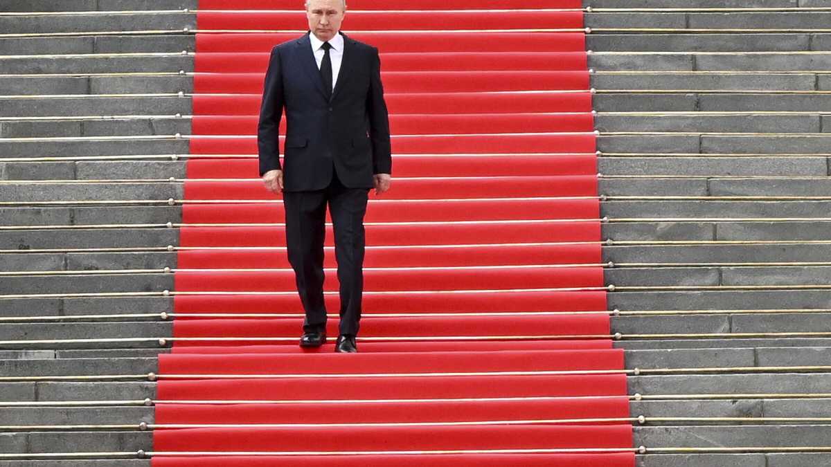 Immagine di Autocrazia e sacralità del potere: Putin ci sta tutto nella storia della Russia