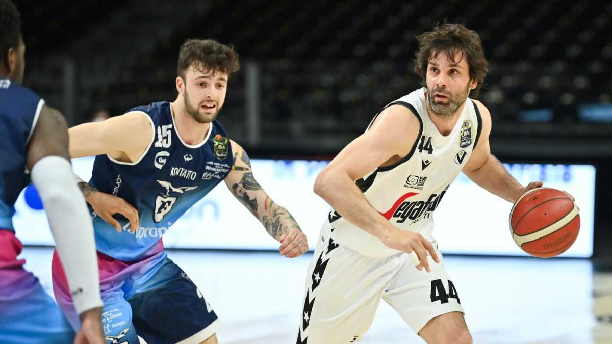 Immagine di Cosa perde Bologna e il basket italiano con l'addio alla Virtus di Milos Teodosic