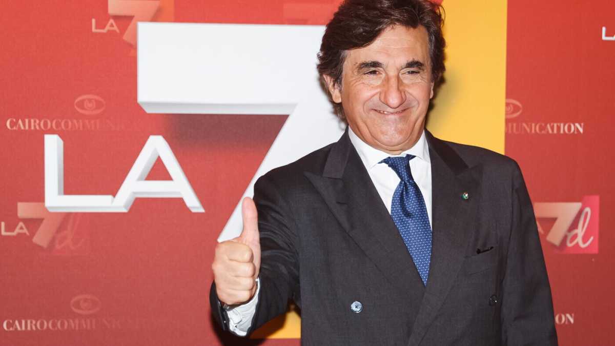 Immagine di Urbano Cairo live show: "Meloni troppi tonti vicino e Draghi, sul Pnrr..."