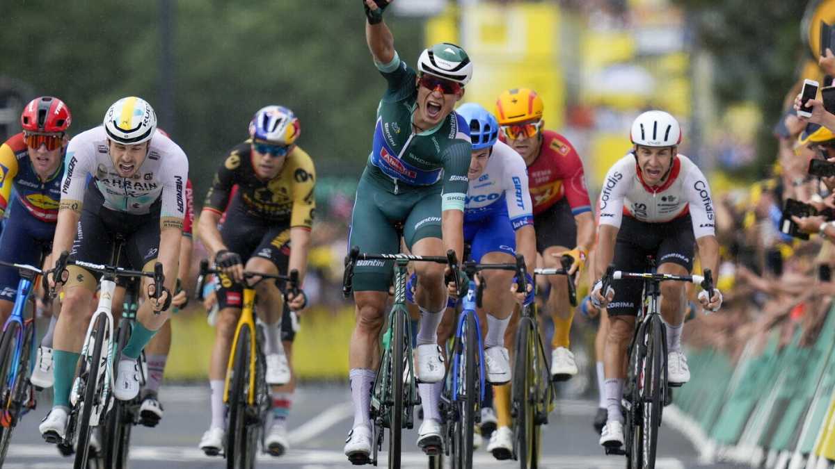 Immagine di Il Tour de France tra la solitudine di Oss e l'eccesso di compagnia di Philipsen