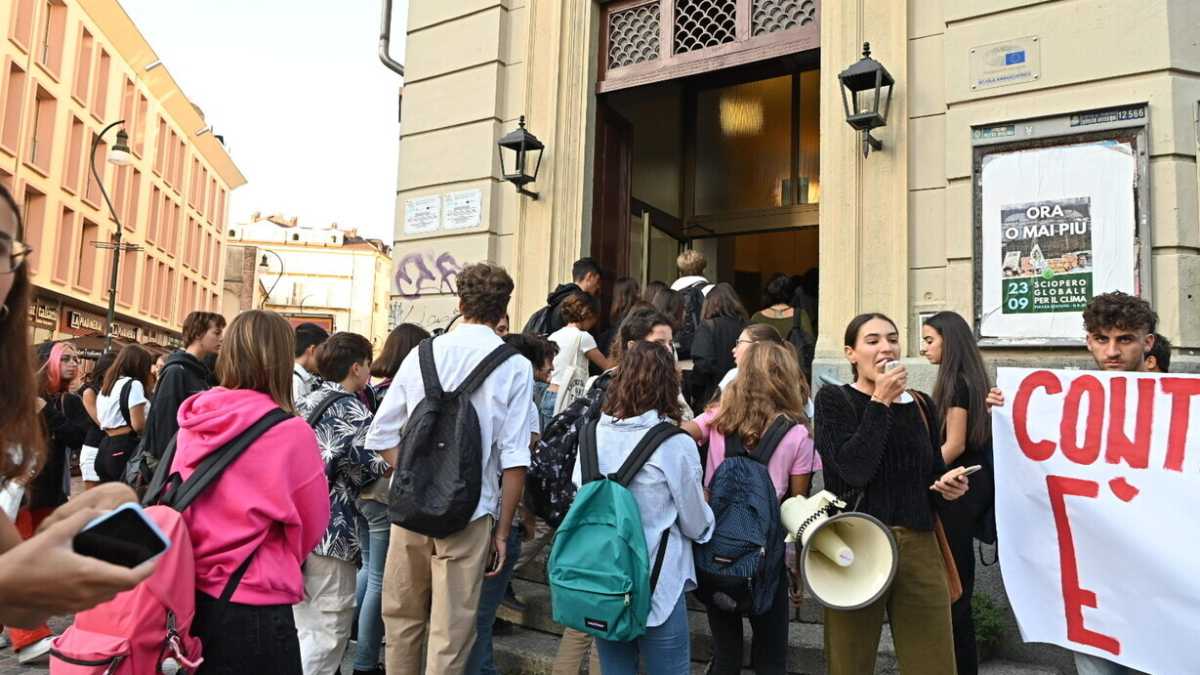 Immagine di Il long Covid degli studenti, gli effetti di chiusure e Dad continuano a farsi sentire