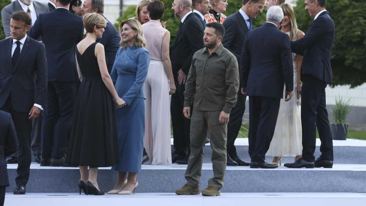 Immagine di Non è beneficenza aiutare l'Ucraina. Le polemiche su Zelensky ingrato verso gli alleati