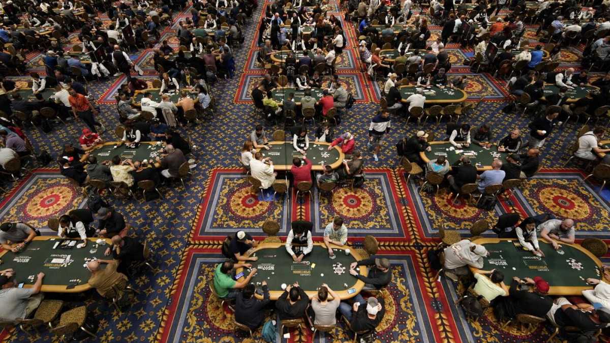 Immagine di Una giornata a Las Vegas, dove il poker è l’attività più nobile che esista