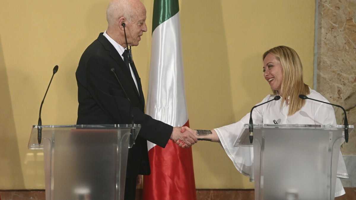 Immagine di Le delusioni che la premier Meloni si porta dietro dall'incontro con Saied a Tunisi