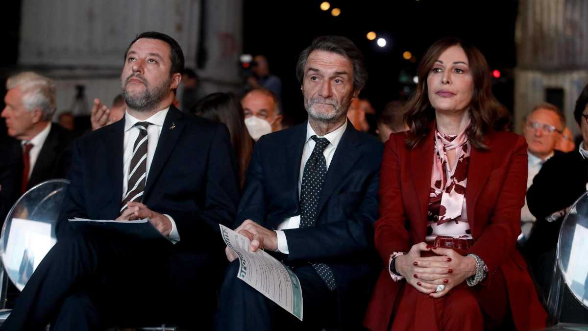 Immagine di Santanchè in aula per la sfiducia, la Lega aspetta i pm e prepara il "Salvini-day"