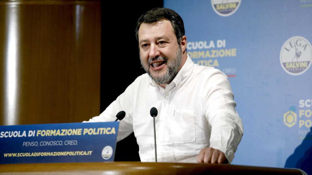 Immagine di La Lega sale nei sondaggi. Piace il Salvini "sabotator cortese"