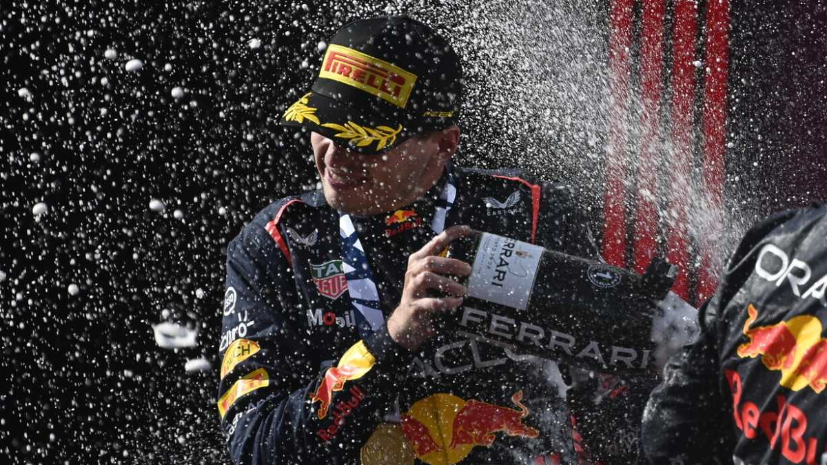 Immagine di Verstappen si prende anche il Gp di Ungheria. Ferrari anonime