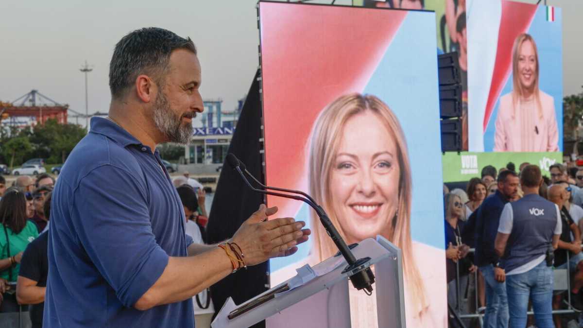 Immagine di Dopo la "scoppola" di Abascal, Meloni ha un piano B: disarticolare Ecr per contare nella Ue