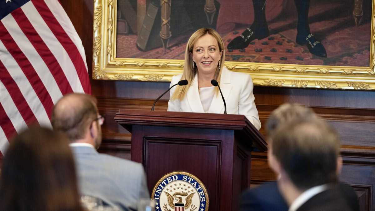 Immagine di La "stella della destra" Meloni alla Casa Bianca: l'incontro visto dalla stampa americana