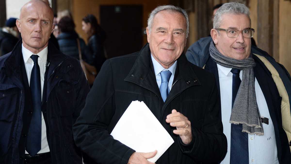 Immagine di Pietro Grasso e il Fatto rischiano di essere vittime delle proprie fake news sul caso Renzi