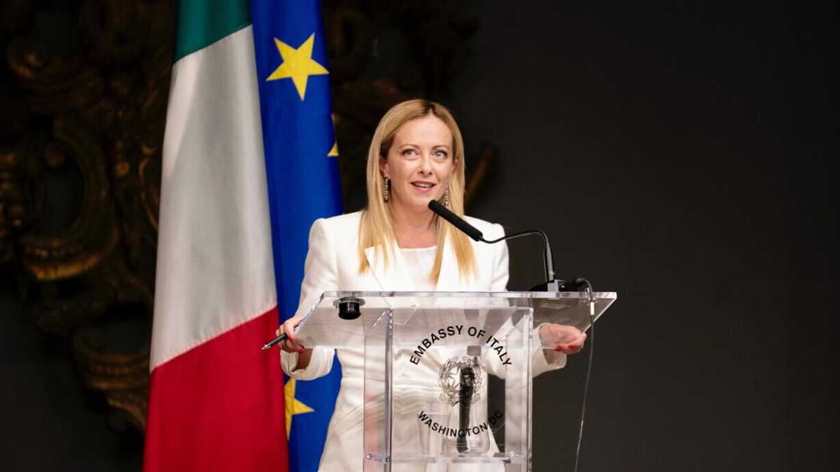 Immagine di Il Nyt, Meloni e la caricatura fascista