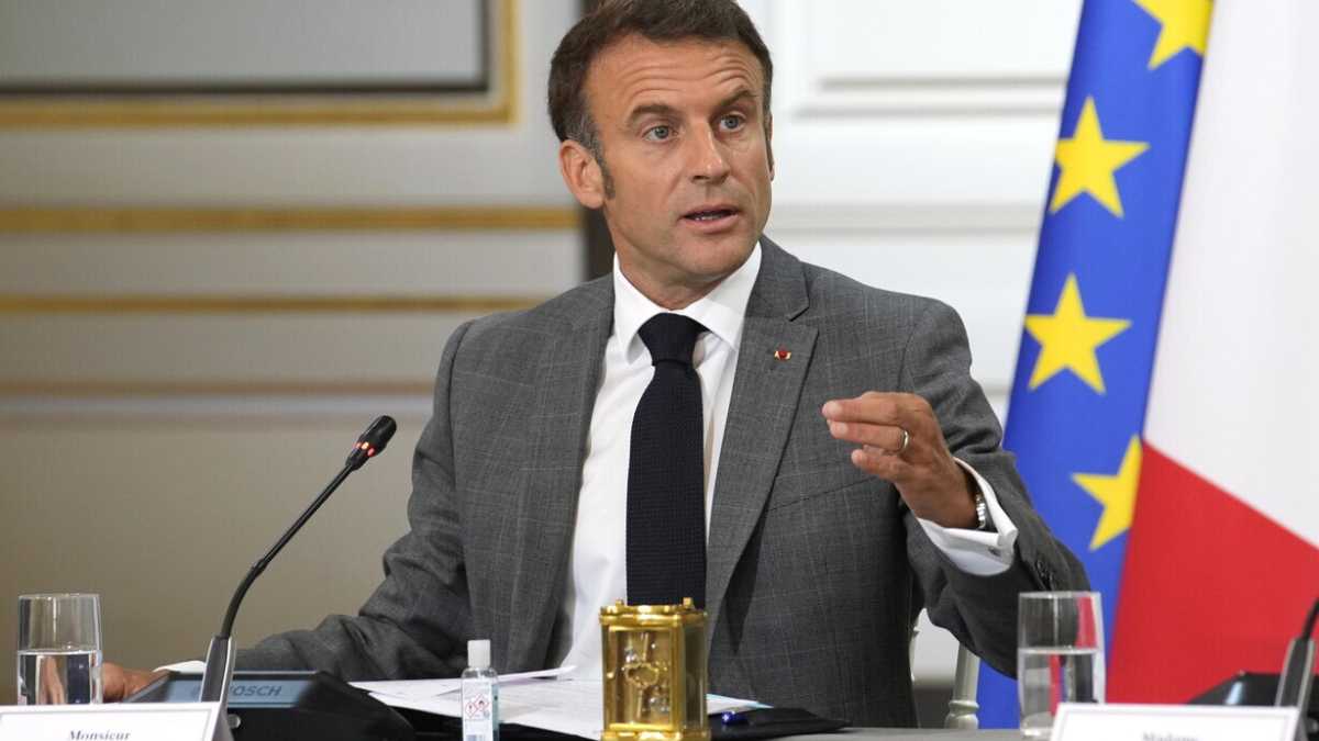 Immagine di La Francia ci sembra in fiamme, ma sta meglio di come (lei) si vede