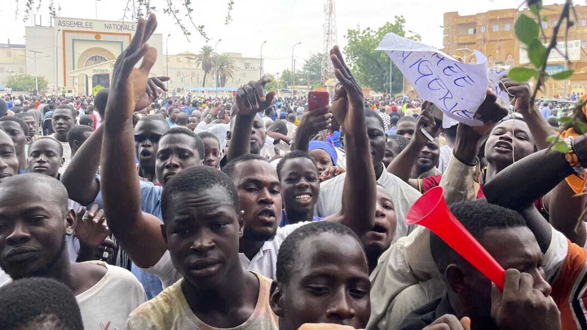 Immagine di “Viva Putin” non è lo slogan che riassume il Niger. I precedenti pericolosi e un sussulto africano