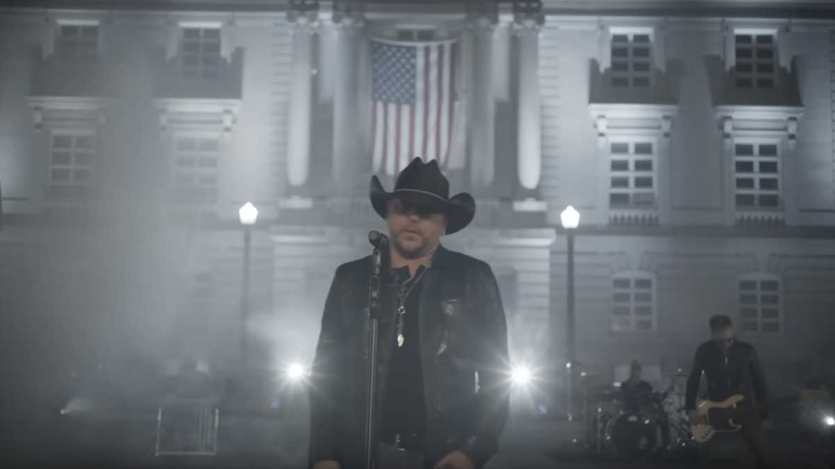 Immagine di In America c'è ancora un cantante per la libertà di portare armi