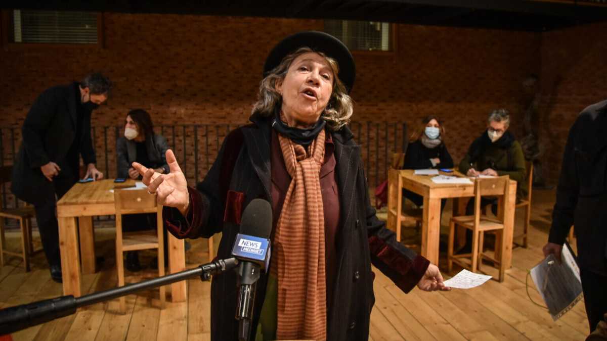 Immagine di “Sono una teatrante, la pagina la devo sentire”. Andrée Ruth Shammah e il bisogno di leggere a voce alta