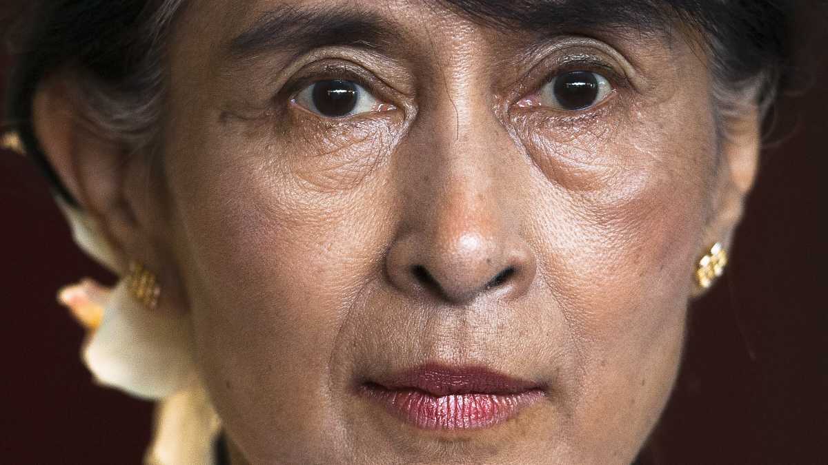 Immagine di Perché la giunta birmana grazia parzialmente Aung San Suu Kyi. C’entrano una statua e la Cina