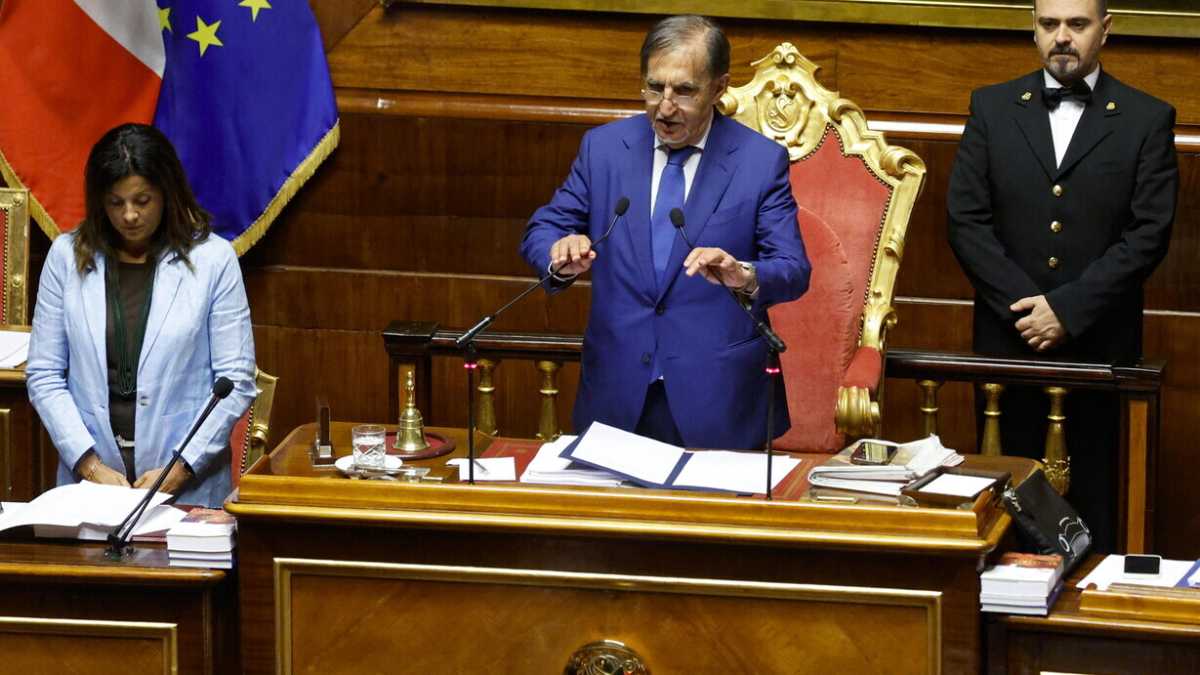 Immagine di Le parole diverse di Mattarella, Meloni e La Russa sulla strage di Bologna
