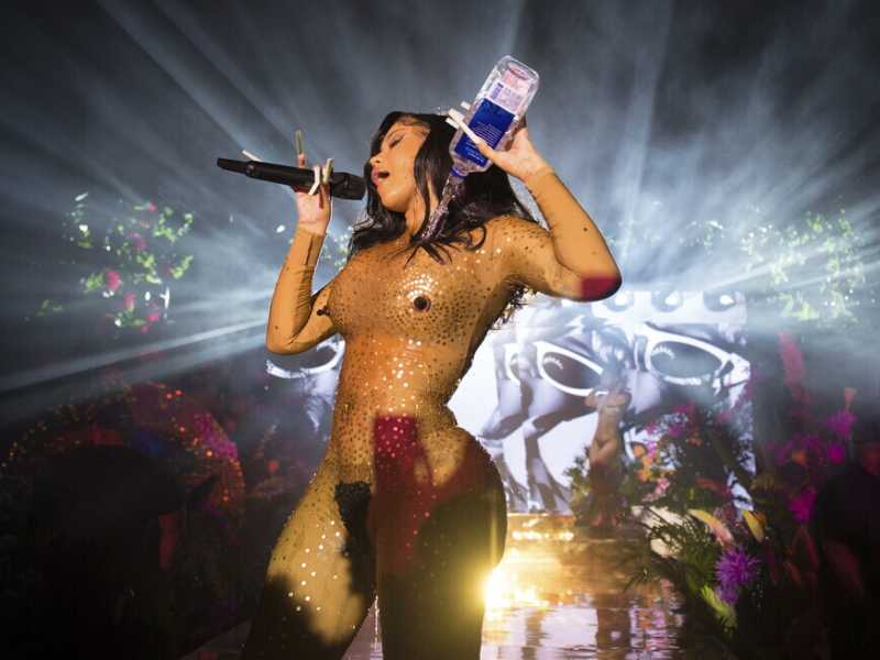 Da Cardi B a Baby K. Così è cambiato il rapporto fra pubblico e celebrità