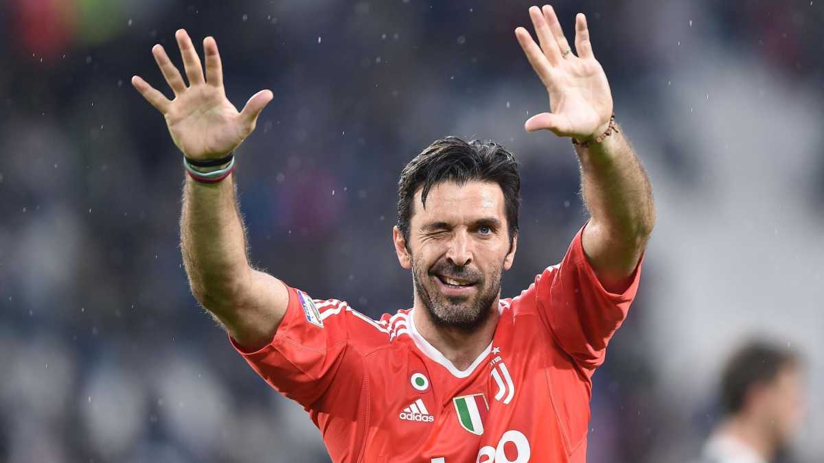 Immagine di Il calcio, la politica, i fantasmi di un uomo, prima ancora che di un calciatore. Buffon si racconta