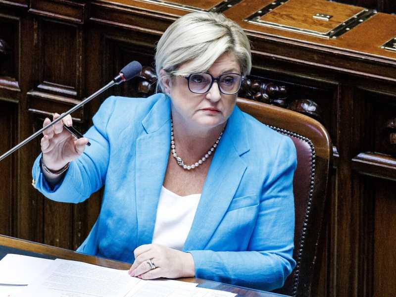 Calderone: "Reddito di cittadinanza? 25 miliardi e nessun risultato"
