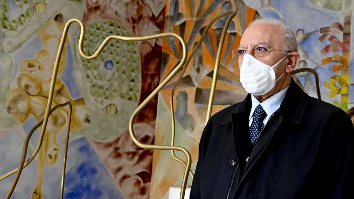 Immagine di De Luca indagato per aver fatto bene durante la pandemia