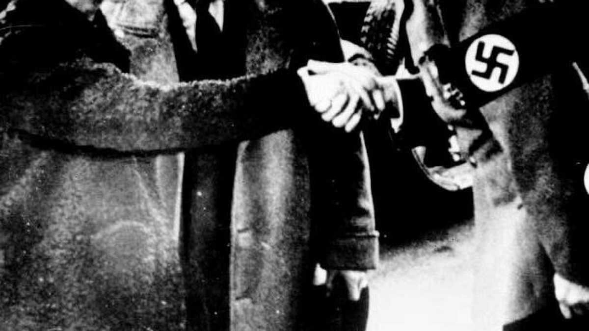Immagine di Esce la biografia di Edoardo VIII, che sarebbe stato un ottimo fantoccio di Hitler in Uk