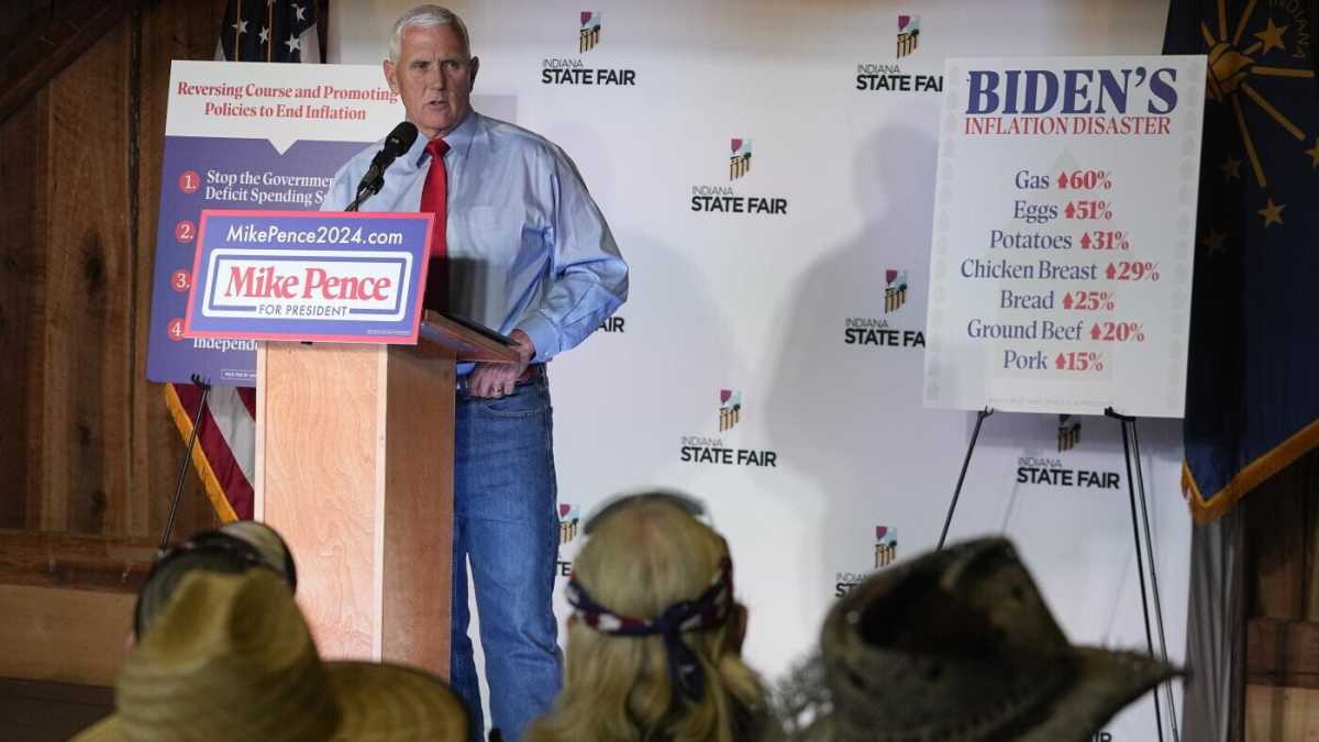 Immagine di Mike Pence, il luogotenente “traditore”, eroe per un giorno