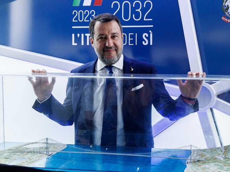 Salvini riassegna la autostrade abruzzesi ai Toto. Populisti al casello