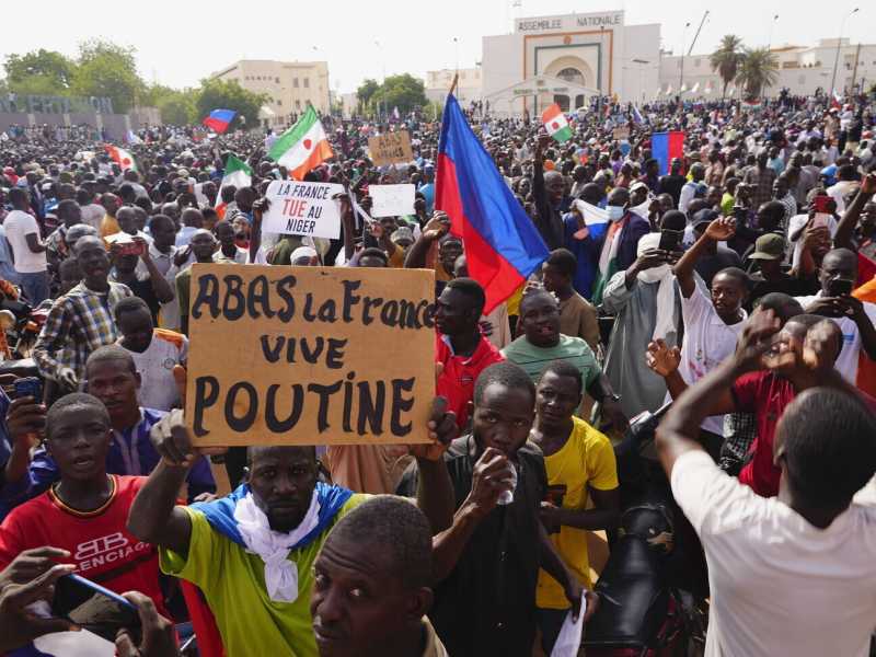 “Alle manifestazioni anti francesi in Niger abbiamo risposto con debolezza”