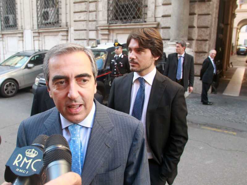 Gasparri (Forza Italia): "De Angelis si deve dimettere, è stato chiamato in Regione per fare altro"