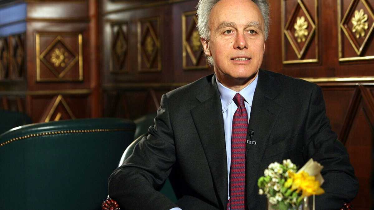 Immagine di "Un errore da bocciatura all'esame di economia". Giavazzi contro la tassa sugli extraprofitti delle banche