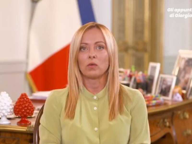 Meloni difende la tassa sugli extraprofitti delle banche: "Margini ingiusti, ora risorse per famiglie e imprese"