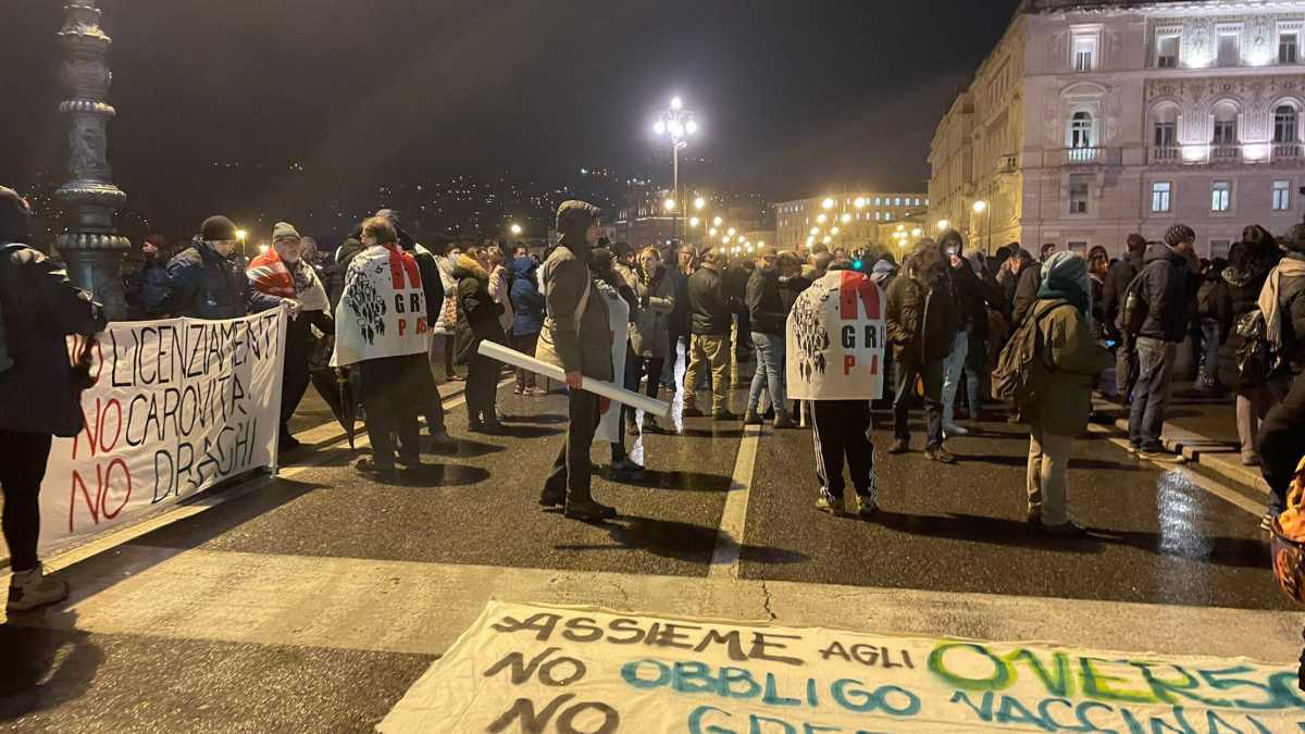 Immagine di Trieste stretta fra la pretesa di anticonformismo e il conformismo senz'altro