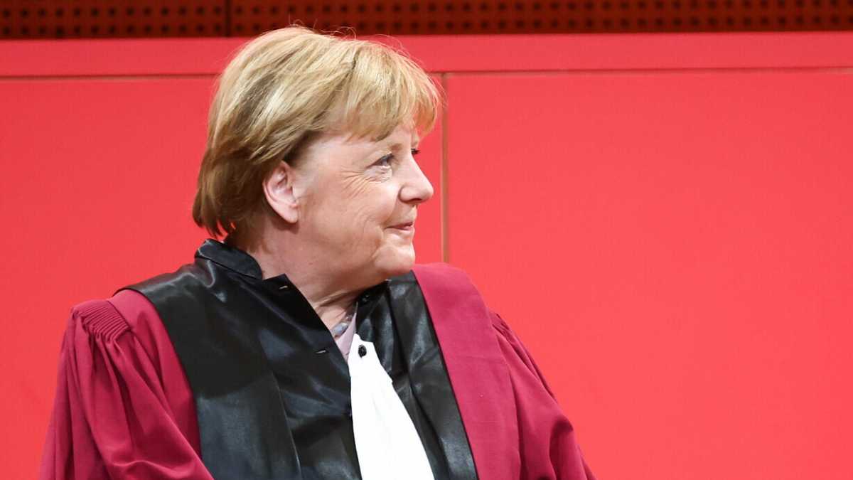 Immagine di Un’Angela per capello: il non caso dei vezzi costosi dell’ex cancelliera