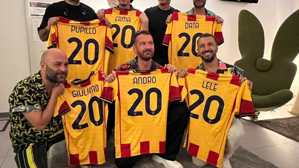 Immagine di I vent'anni di musica dei Negramaro al concerto evento a Galatina
