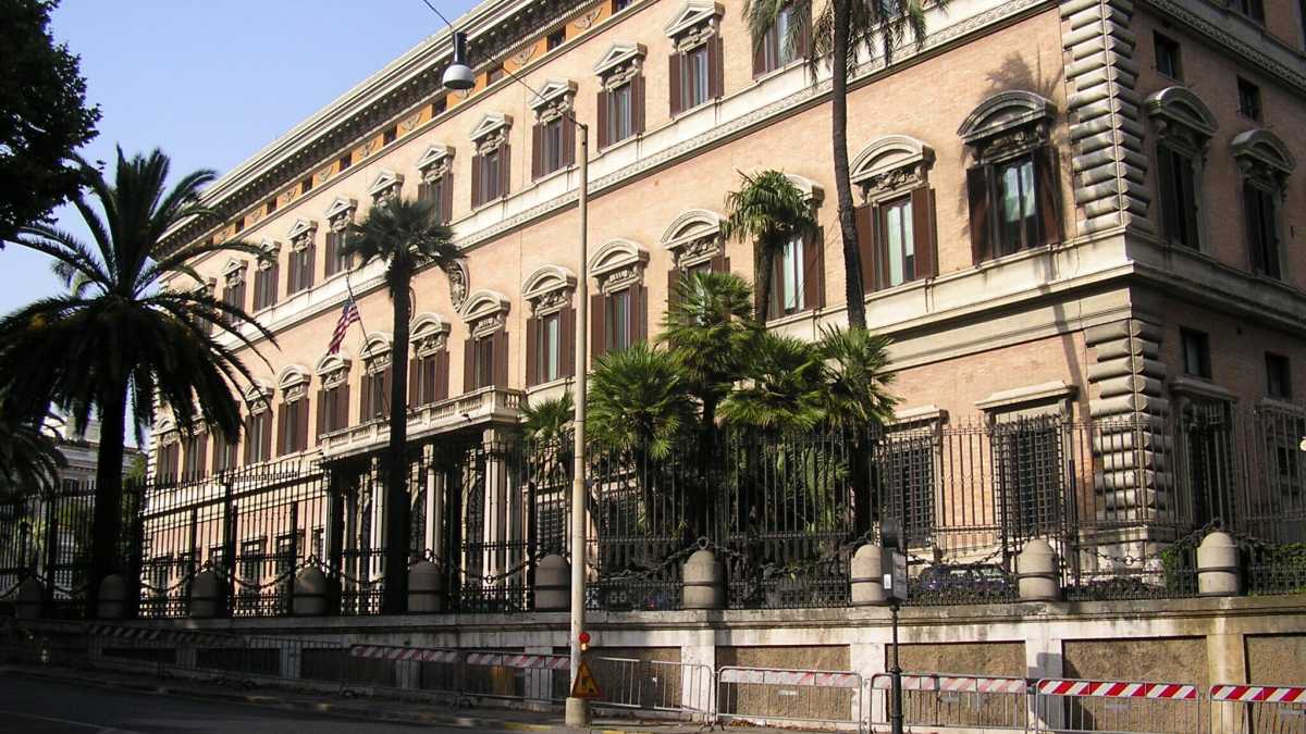 Immagine di Un reclutato a Roma. Anche l’America spia, dice Pechino