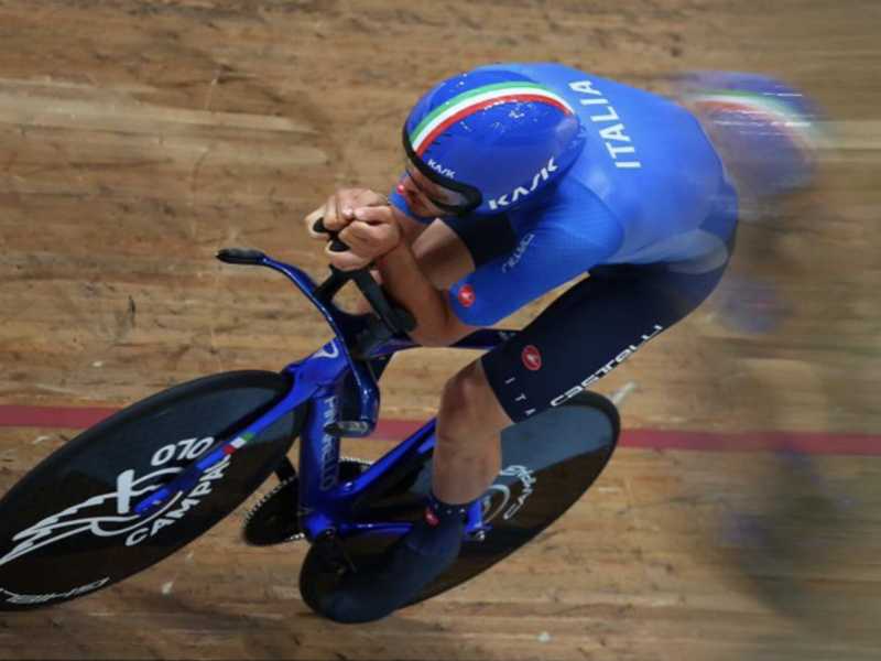 &nbsp;Filippo Ganna, 27 anni compiuti a luglio, 7 ori mondiali su pista e 2 su strada, oltre all&rsquo;oro olimpico  nell&rsquo;inseguimento a squadre (foto Federciclismo)<br />